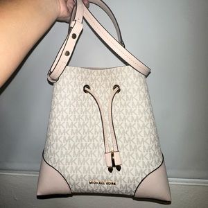 Michael Kors Mercer Gallery medium